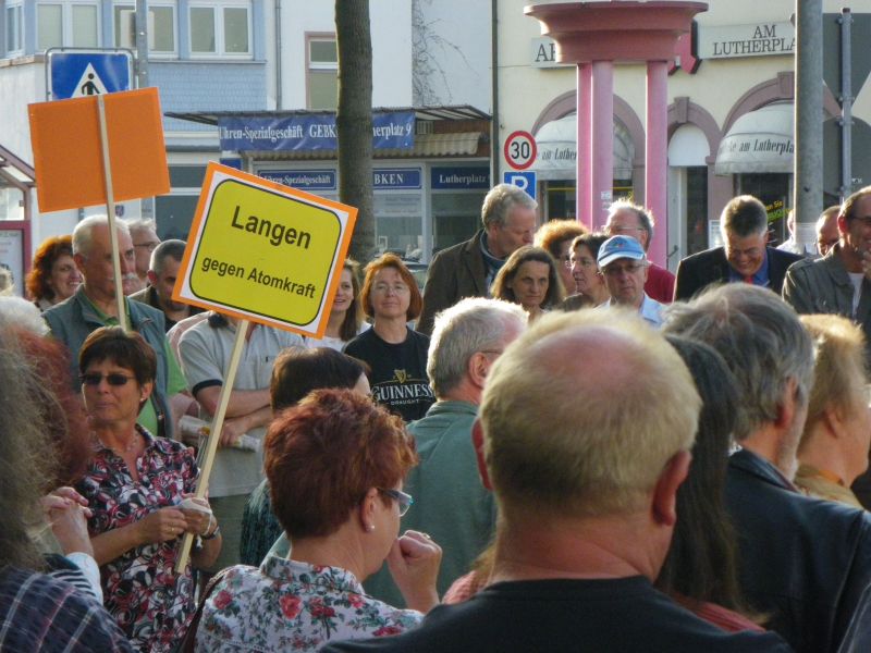 Man reckt sein Schildchen